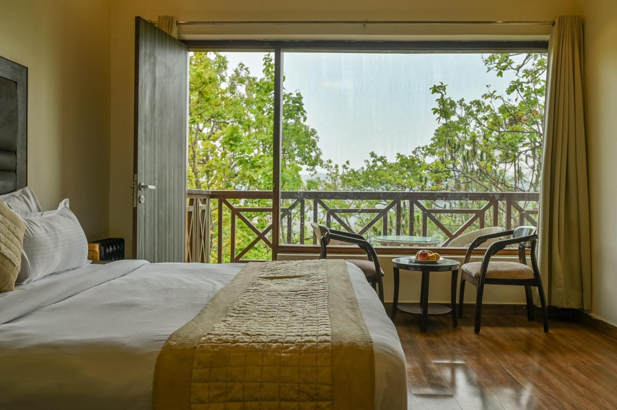 Aavaas Hill Resort لانسداون الغرفة الصورة