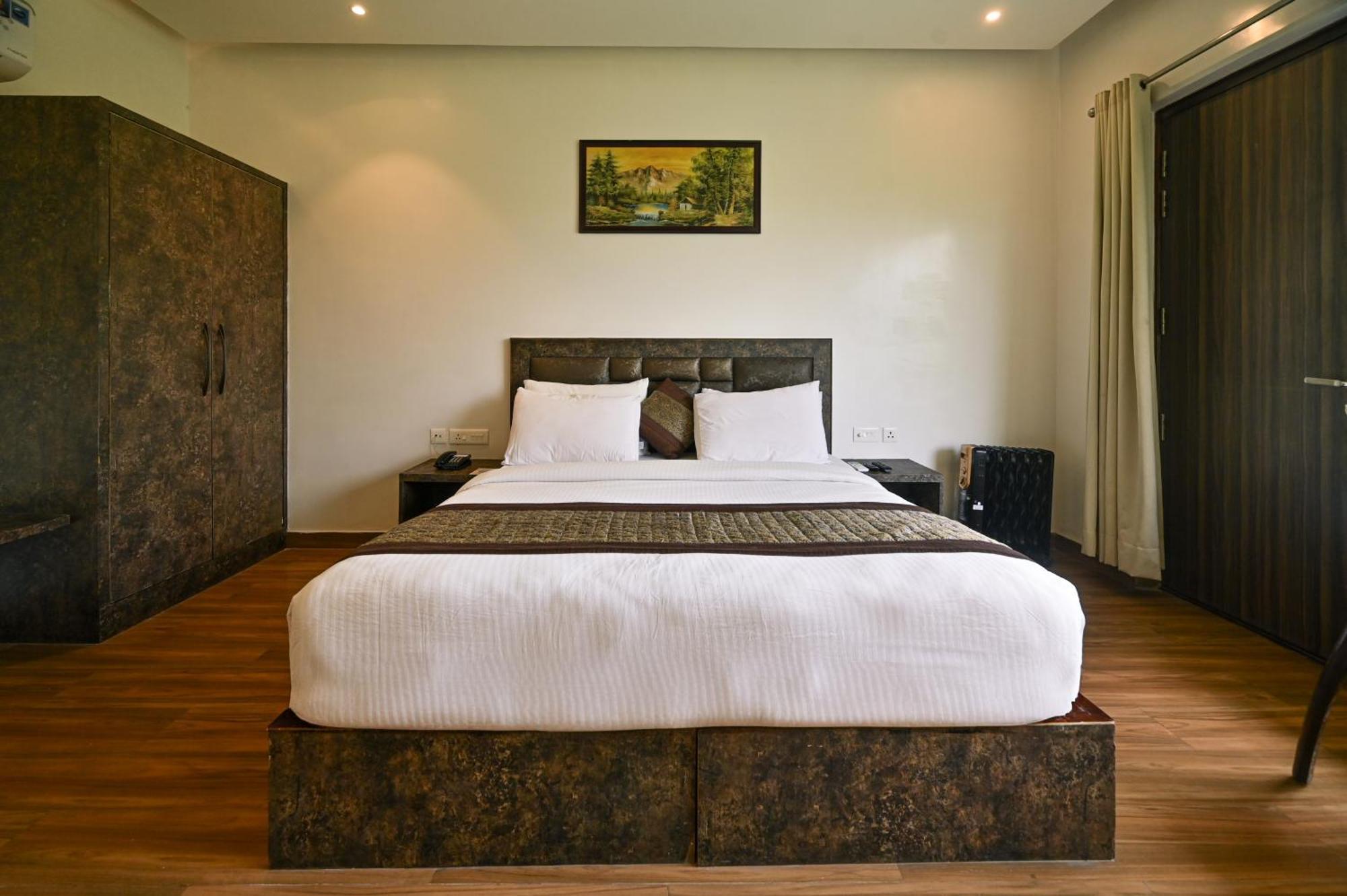 Aavaas Hill Resort لانسداون المظهر الخارجي الصورة